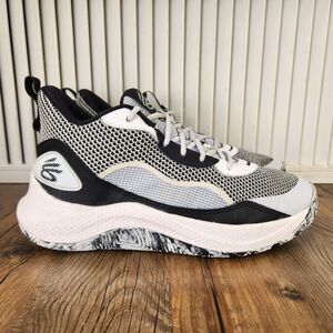 Under Armour Curry 3Z 24 Basketball Sneakers Womens Sz 9.5 White Black Low Shoes